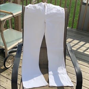 Inc white jean size 4 Length 40, Inseam32, waist30